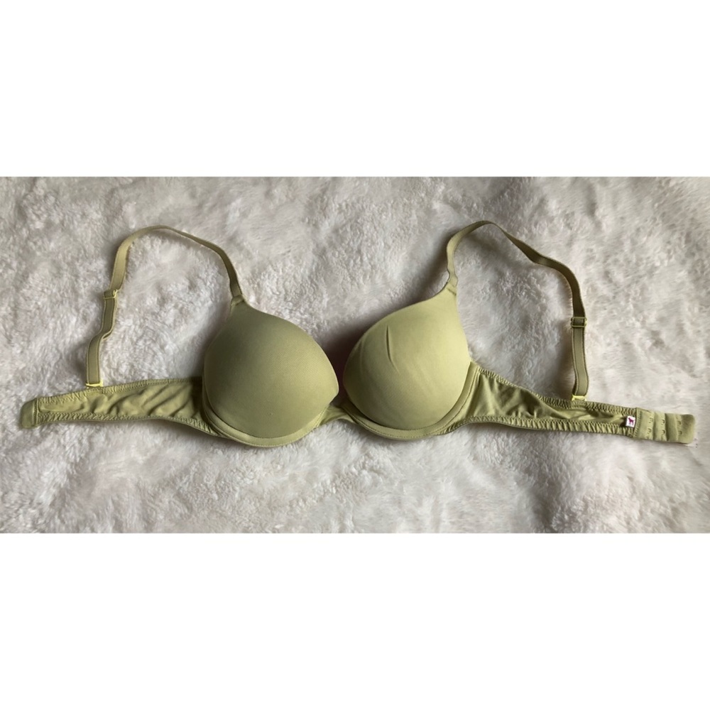 Victoria’s Secret PINK push up bra
